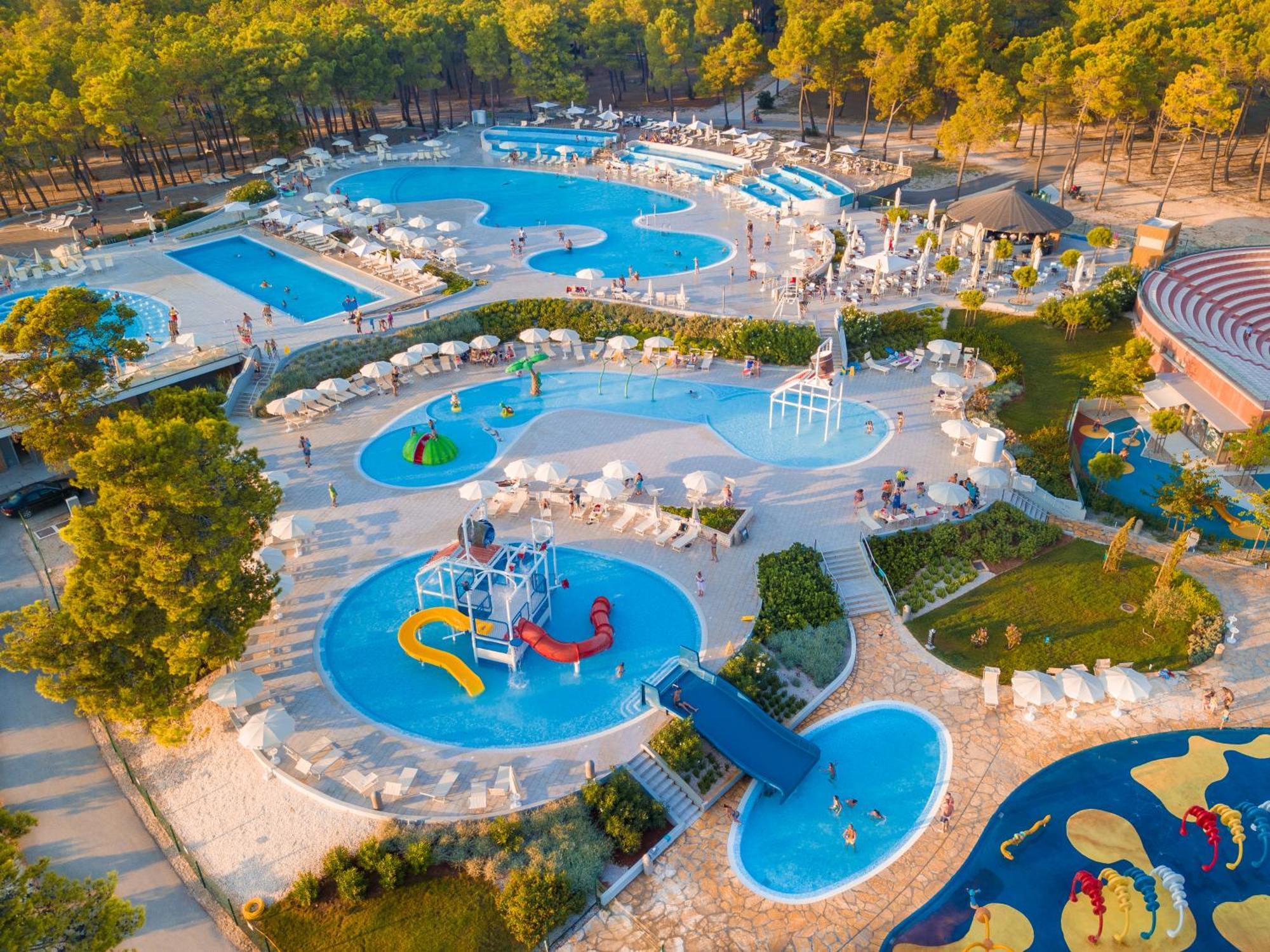 Zaton Holiday Resort Mobile Homes Nin Exterior foto